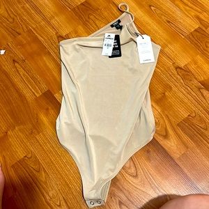 BNWT Express Body Contour bodysuit. size XS